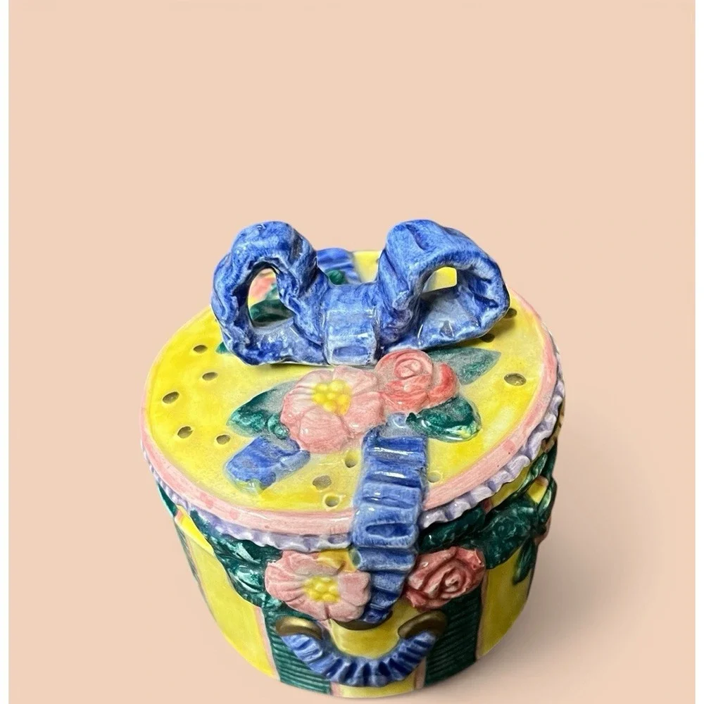 Fitz‎ & Floyd Cotton Tailors Hatbox Giftbox Pepper Shaker Blue Bow Easter Spring